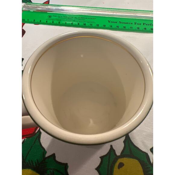Jingle Bell Salem Vintage Mug - Picture 4 of 6